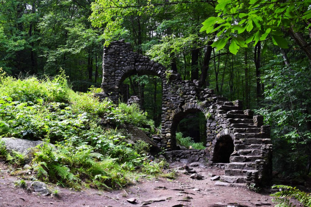 madame_sherri_house_ruins_west_chesterfield_new_hampshire